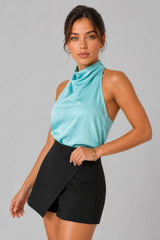 Blusa Cetim Gola Alta Valea