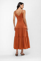 Vestido Midi Elegante Terracota Fabi